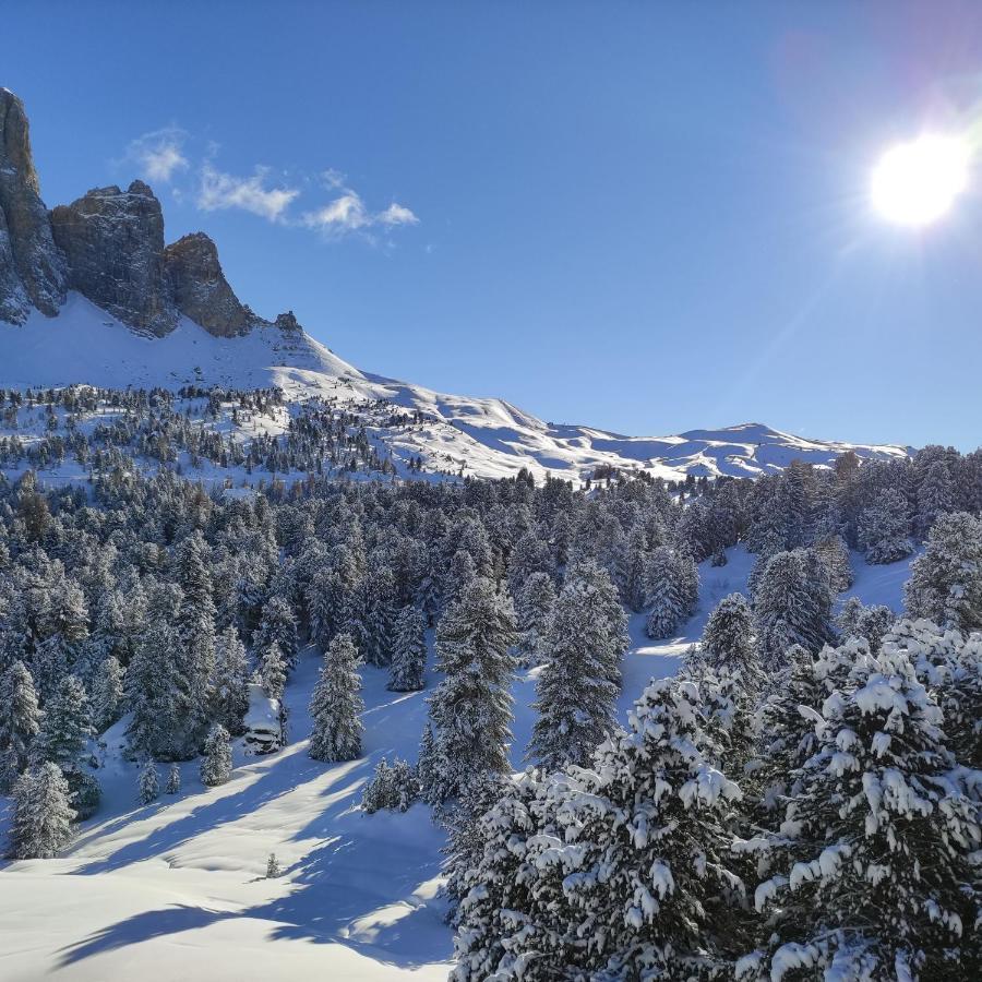 Villa Kofler Wonderland Resort Campitello di Fassa Exterior photo